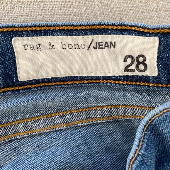 Rag & Bone Dre Raw Hem Mid-Rise Skinny Boyfriend Jeans in Coopers Blue - Size 28 - Picture 6 of 12